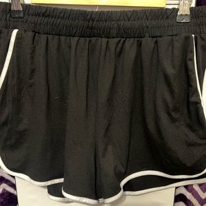 Indero black shorts white stripes